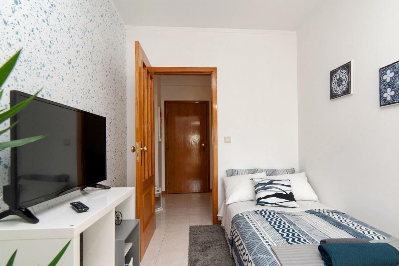 Sunny View To The Tower Apartment Porto Exterior photo
