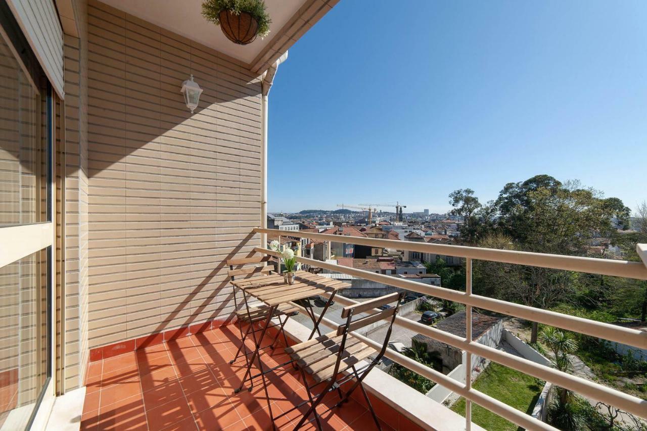 Sunny View To The Tower Apartment Porto Exterior photo